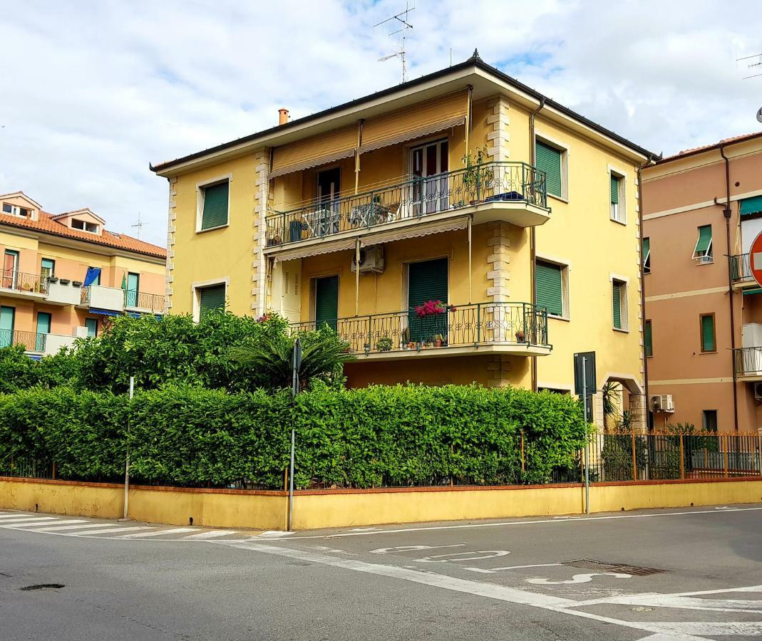 Ca Du Ginetto B & B Borgio Verezzi Exterior photo