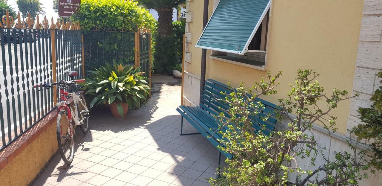 Ca Du Ginetto B & B Borgio Verezzi Exterior photo